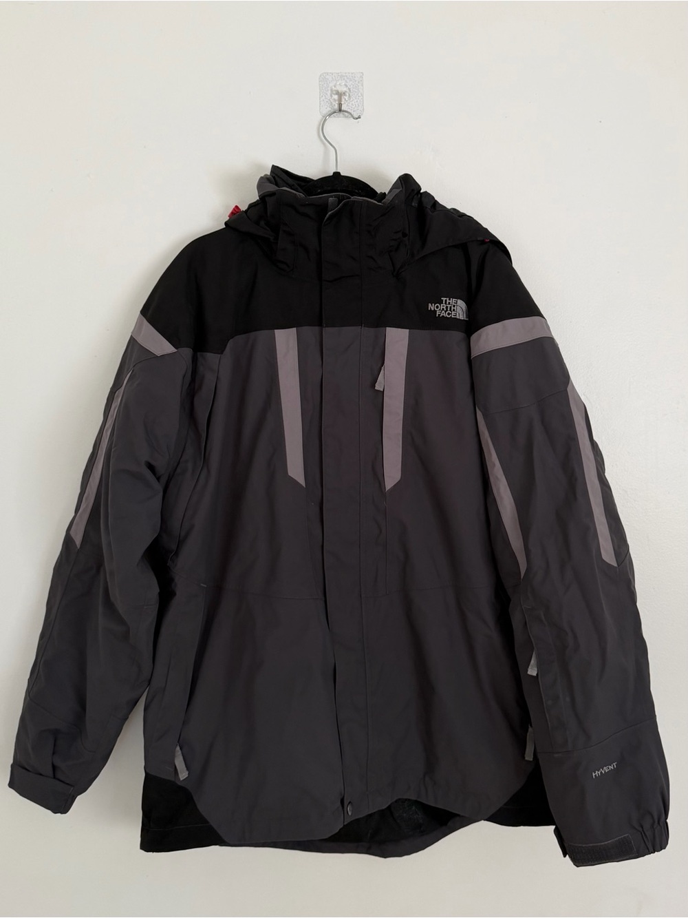 The North Face HyVent Hooded Insulated Ski Jacket Mens XL Black Gray Full Zip